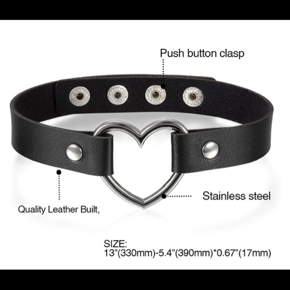 Heart leather choker <3